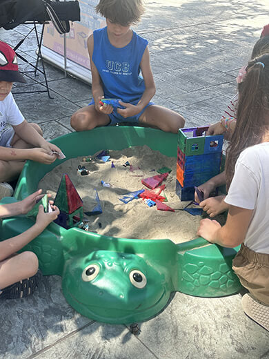 Children playing Playmags image 7